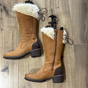 Women’s size 7.5-Merrell Oak Winter Fur Waterproof  Side Zip High Riding Boots